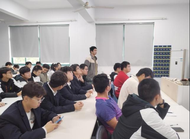 本次座谈会共分为两个环节