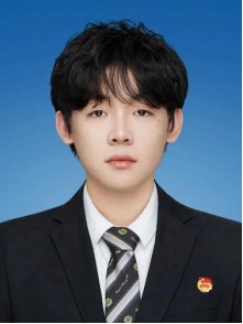 姓名：张战