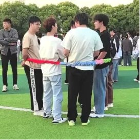 带领大家一起聆听音乐的美好