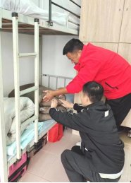 争做文明青年”