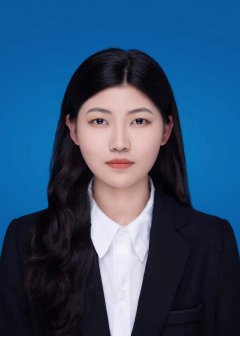 用汗水锻造着明日的光辉