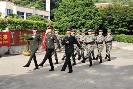 大一年级组长陈志浩