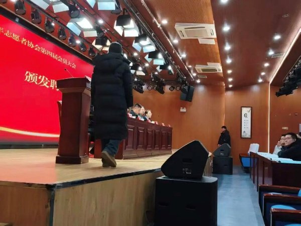 赴家乡开展社会实践志愿服务