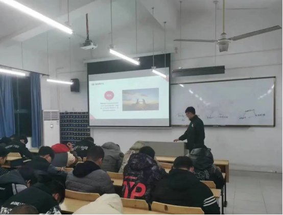 是人们在心理活动中