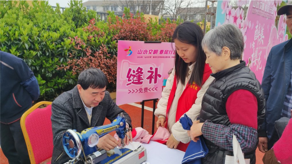 早7点便到达了服务岗位