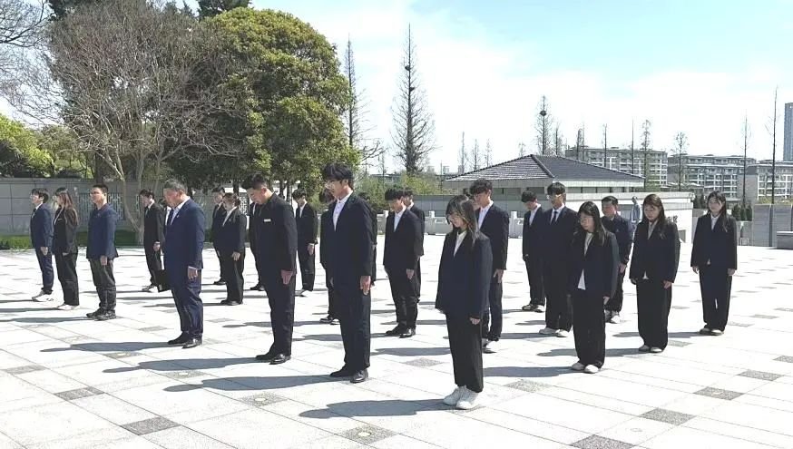 共铸中华魂”清明祭扫活动