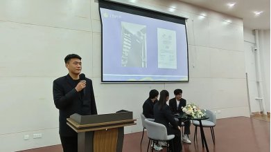 在赛事期间
