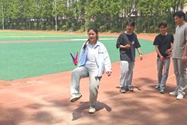 热闹非凡