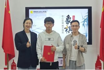 或谨慎行棋沉着应战