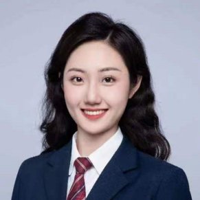 班的同学们经过两年的勤奋