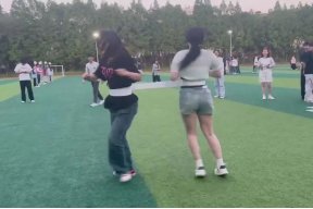 《我会等》
