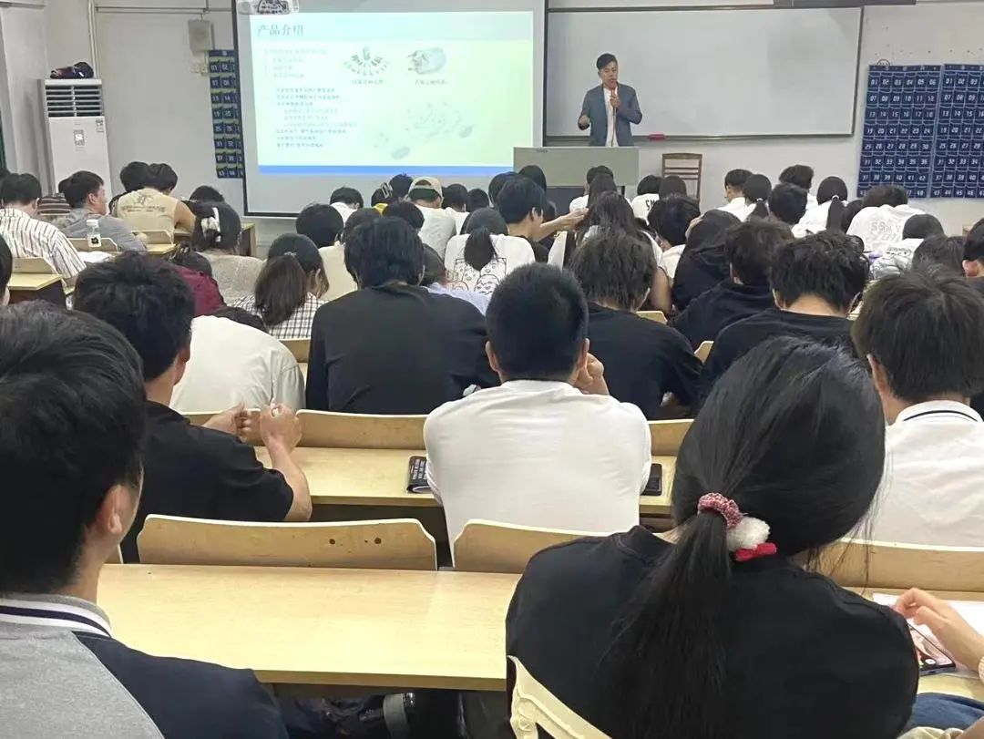 国务院“促就业”“稳就业”的工作安排