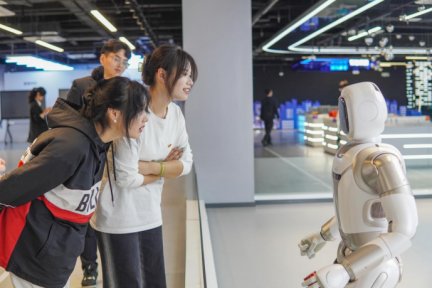 让我们随着实践团的脚步