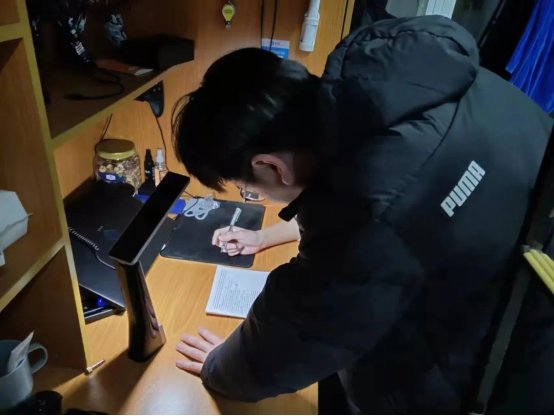 用短暂一生传递奉献与爱