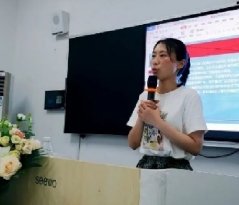围绕中心
