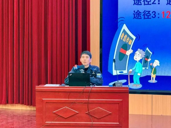 互动答疑等形式