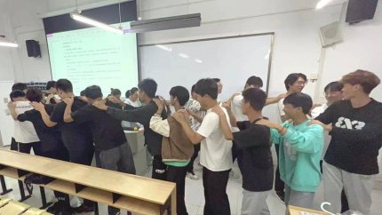 我们跟随他们的足迹