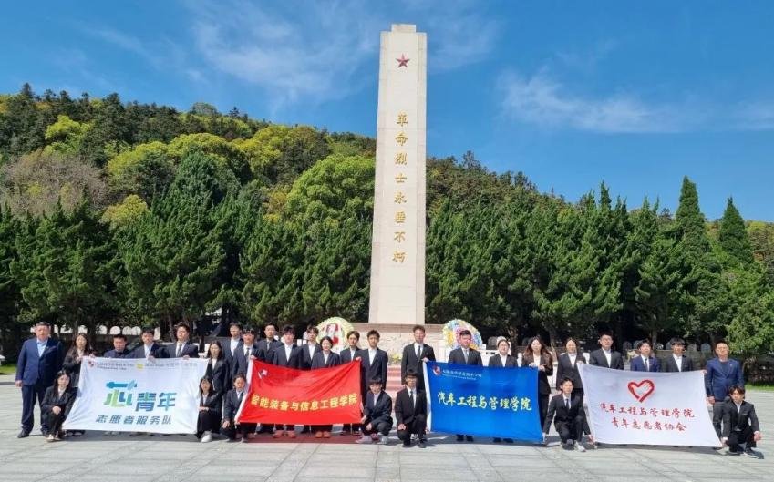 弘扬民族精神
