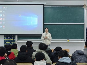 拥抱积极向上的青春