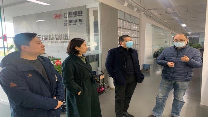 1.jpg 总经办经理张晔介绍了企业的基本概况和