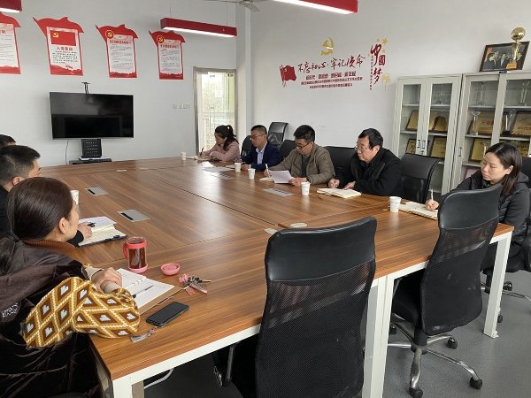 1.jpg 了解期初开学各项准备工作并进行检查指