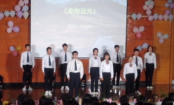 8a5c23dd8e1aeec2d6f7d3be6bd7f7a.jpg 学务部王书锦老师