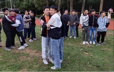 image.png 在这个充满活力与光明的时代
