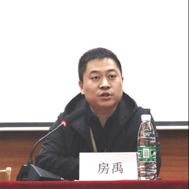 奏唱国歌