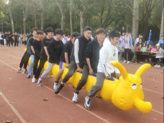 明媚耀眼