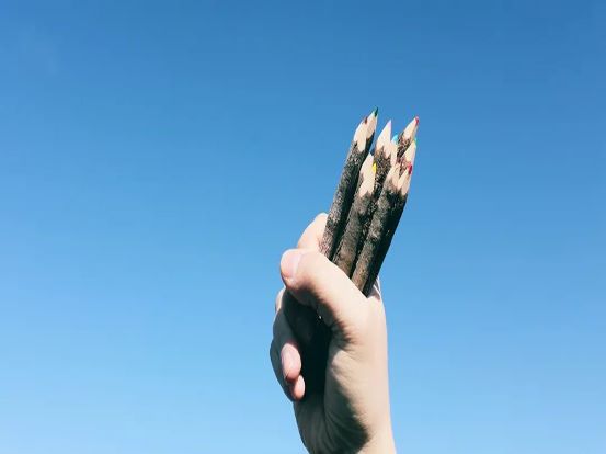 9.jpg 确保线上课程正常开展