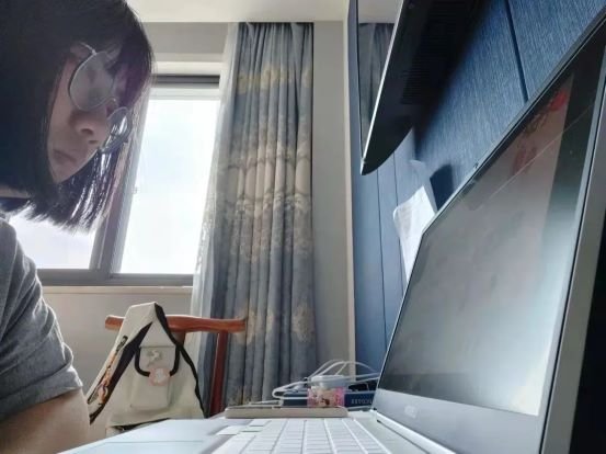 1 具体分析了疫情下大江南app体育